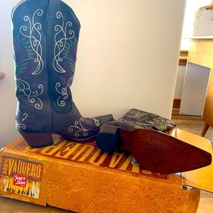NWT!! Tony Llama peacock feather boot